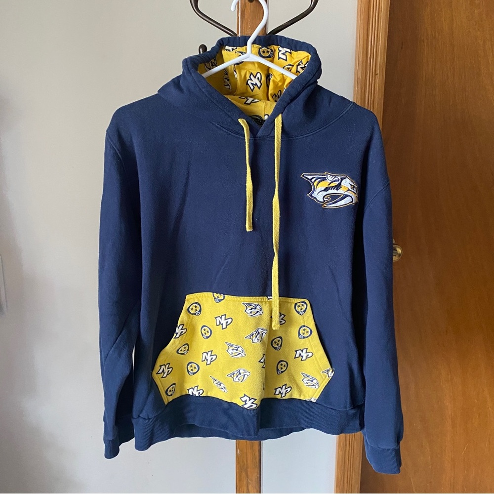 Nashville Predators Hoodie